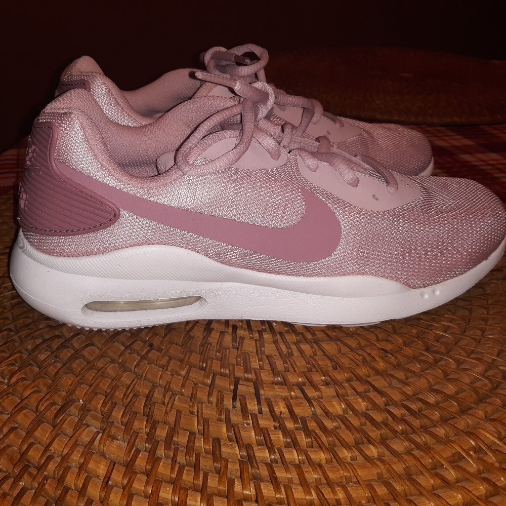 Lavender Nike flex